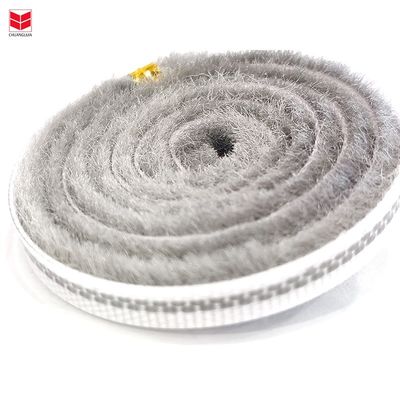 Αδιάβροχο Pp καιρικά Bar Door Wool Pile καιρικά Strip μοντέρνο στυλ σχεδιασμού
