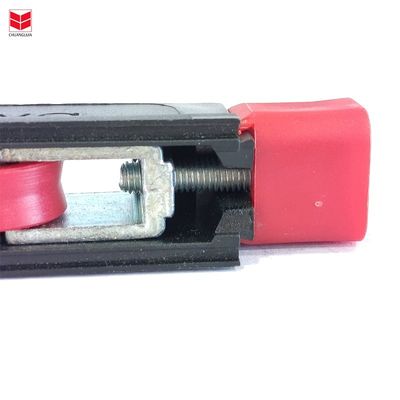 Ζυγός κράμα συρόμενη πόρτα και παράθυρο κυλίνδρος Custom με μαύρο πλαίσιο