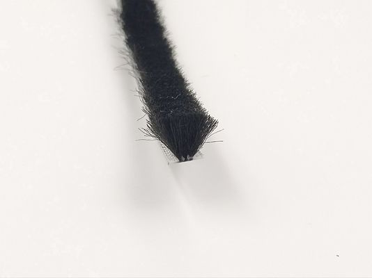 7*10mm ύψος στοίβας 3-25mm Σιλικόνης Χρονοδιαστολή βούρτσα για σφράγιση πόρτας σε χρώματα μαύρο / γκρι / καφέ / λευκό