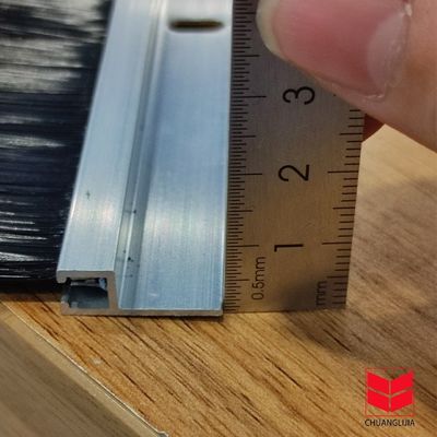 Σύγχρονο σχεδιασμό Custom Wool Stack Door Seal Strip Brush Stack Height 3-25mm για μακροχρόνια σφράγιση