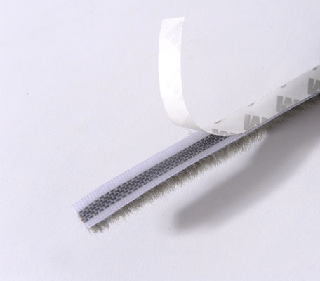 Αυτοκόλλητη μαλλί στοίβας Χρονική λωρίδα για συρόμενη πόρτα παράθυρο Αδιάβροχο και αμυδρό ISO9001 2008 Πιστοποιημένο Προσαρμόσιμο