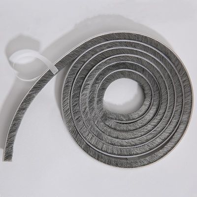 Υλικό Σφραγίδα πόρτας Τυλί από μαλλί με αυτοκόλλητη βούρτσα για πόρτες και παράθυρα Κάρτα καιρού ISO9001 2008 Πιστοποιημένο